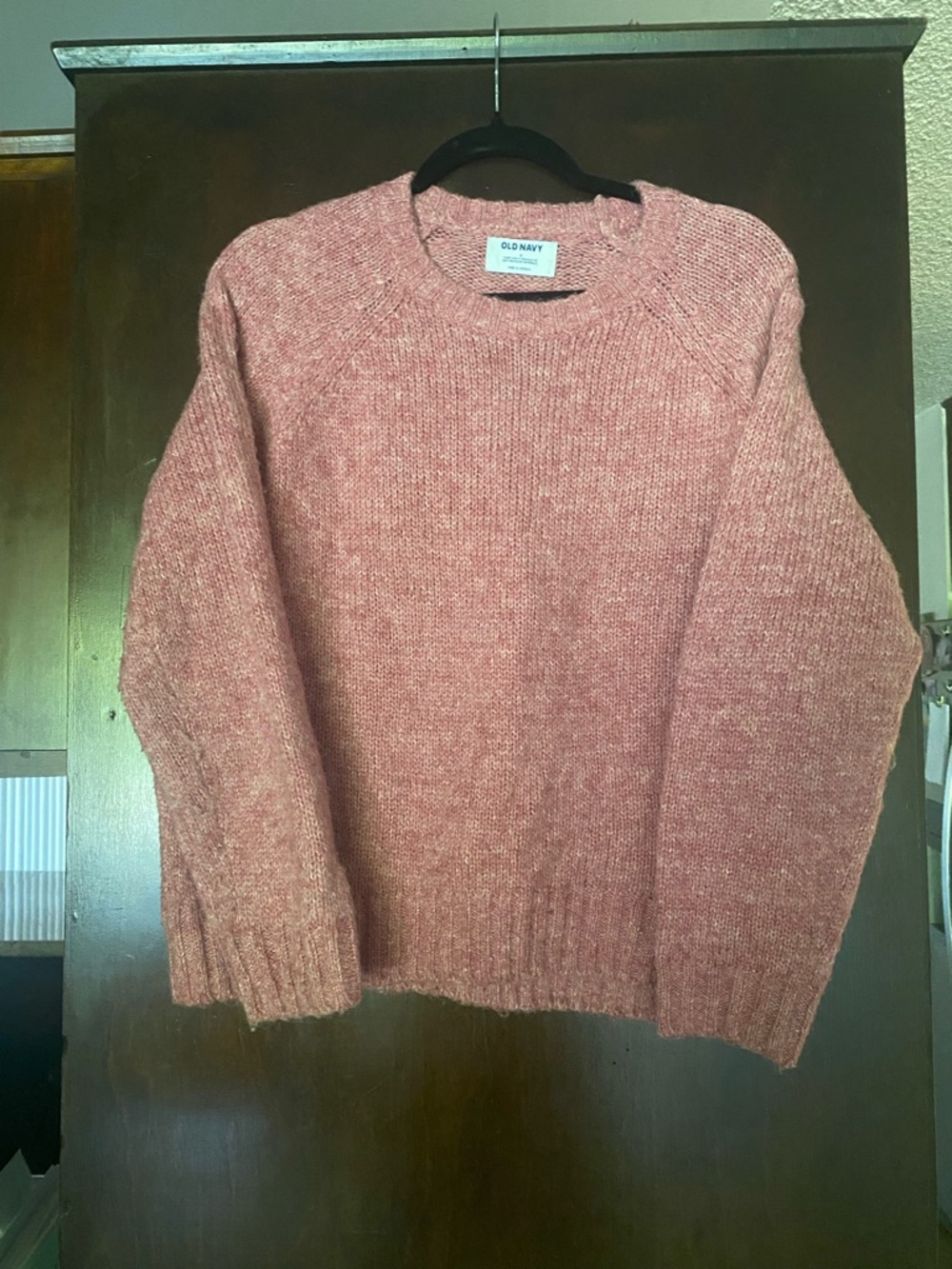 Old Navy Men’s Dusty Rose Crewneck Sweater